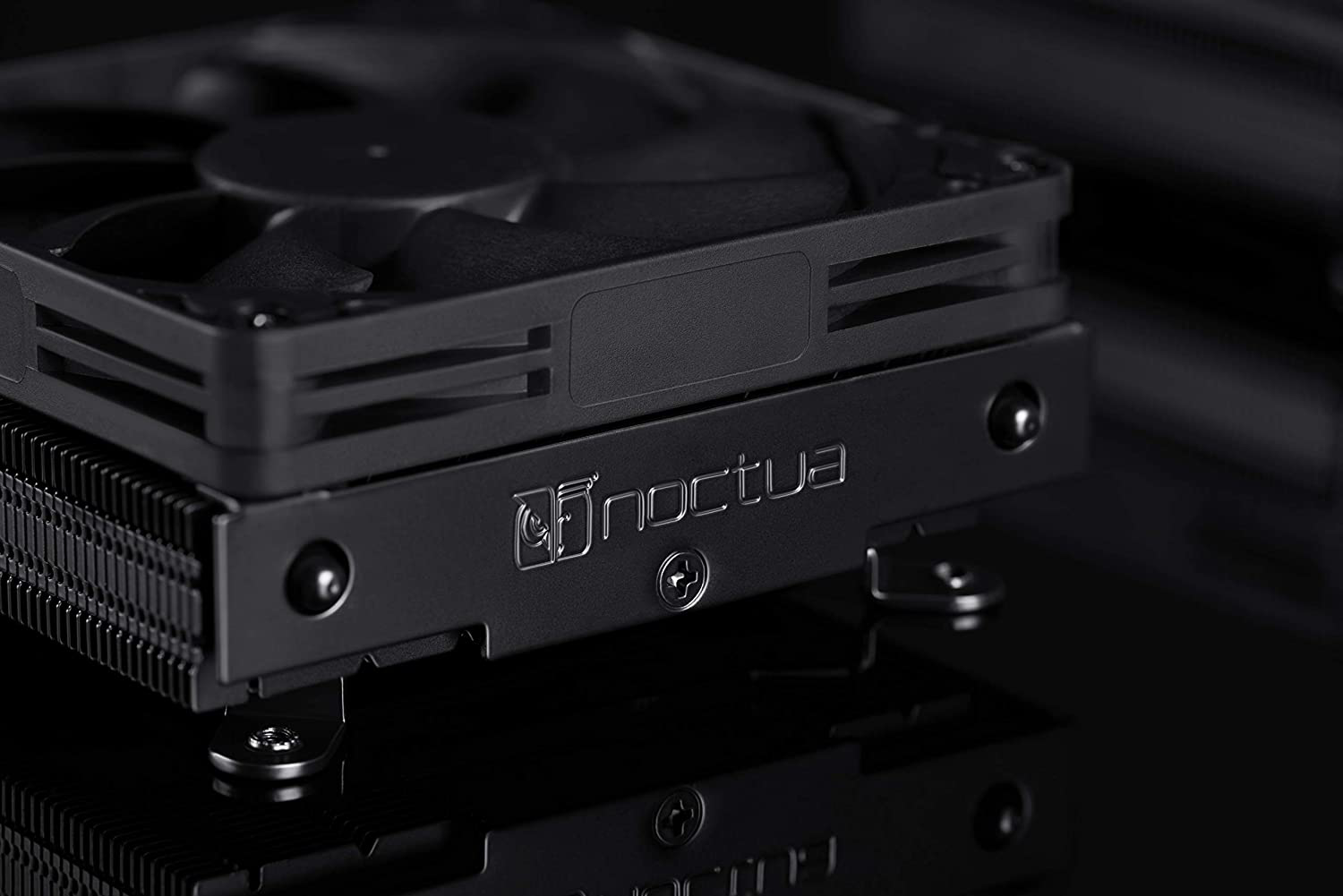 Noctua Nh-L9I Chromax.Black, Low-Profile CPU Cooler for Intel Lga115X (Black)